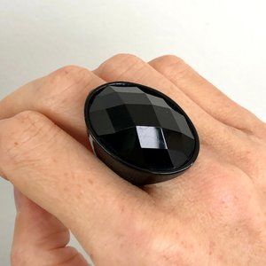 🔥 HOST PICK! Black Stone Cocktail Ring 🔥